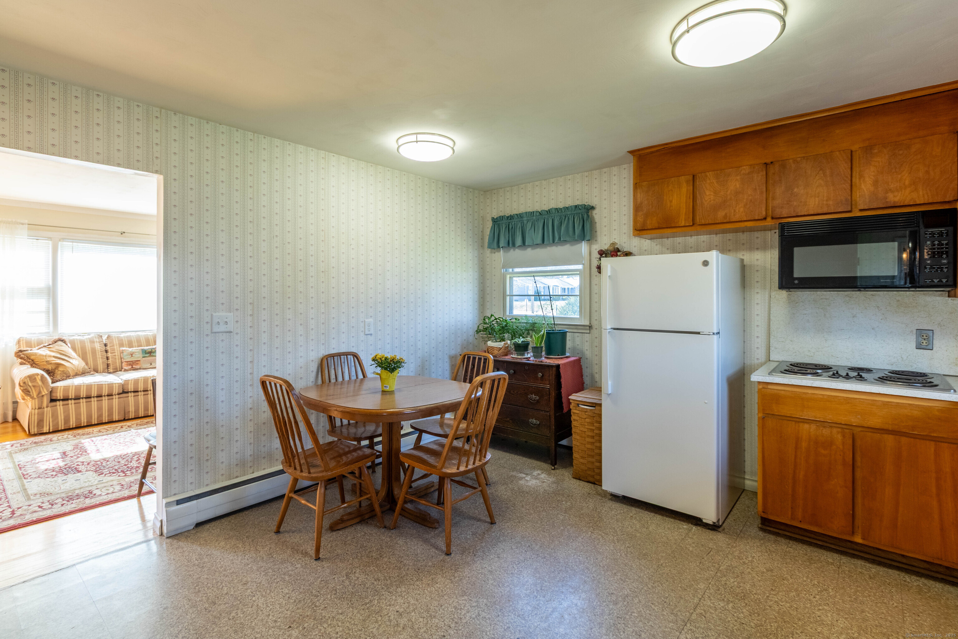 99 Crestview Drive, Colchester, Connecticut image 7