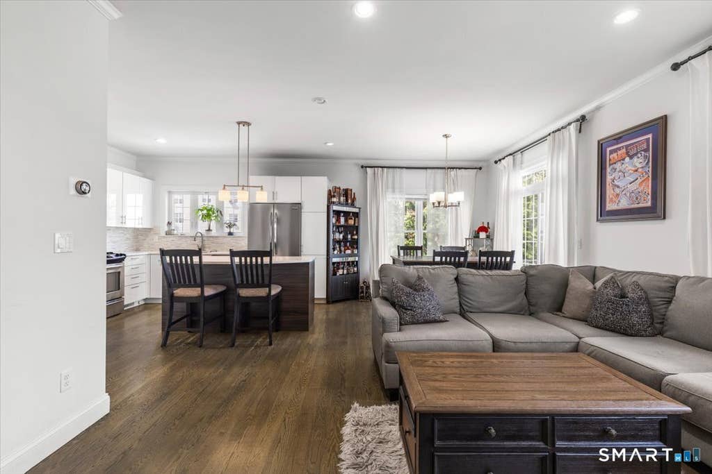 Photo of 175 West Avenue #8, Stamford, CT 06902 (MLS # 24191457)