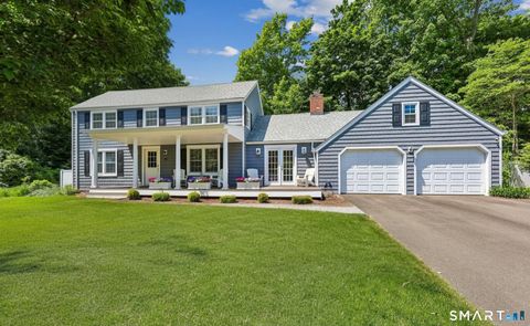 Homes For Sale - 6 Fencove Court<br/> Old Saybrook, CT 06475