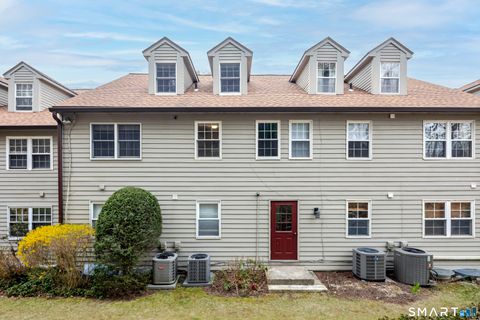 Tiny photo for 40 Village Walk #40, Wilton, CT 06897 (MLS # 24166620)