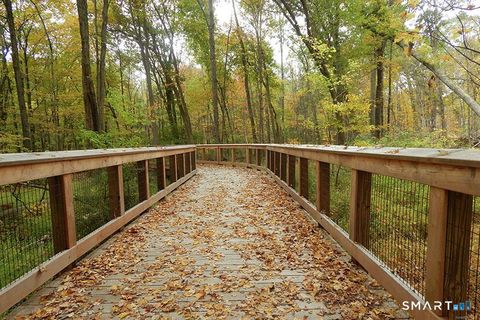 Tiny photo for 40 Village Walk #40, Wilton, CT 06897 (MLS # 24166620)