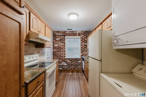 Tiny photo for 40 Village Walk #40, Wilton, CT 06897 (MLS # 24166620)