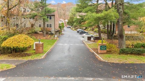 Tiny photo for 40 Village Walk #40, Wilton, CT 06897 (MLS # 24166620)