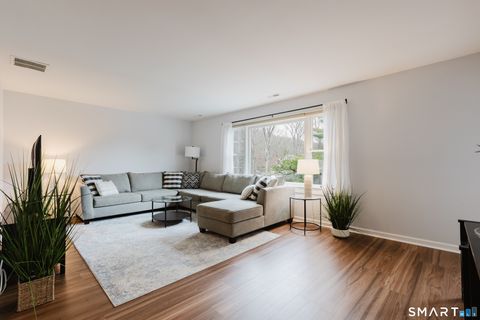 Tiny photo for 40 Village Walk #40, Wilton, CT 06897 (MLS # 24166620)