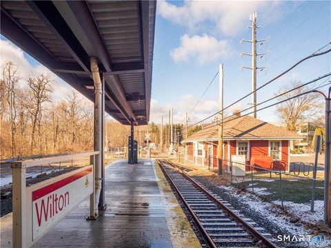 Tiny photo for 40 Village Walk #40, Wilton, CT 06897 (MLS # 24166620)