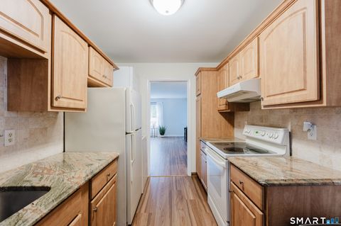 Tiny photo for 40 Village Walk #40, Wilton, CT 06897 (MLS # 24166620)