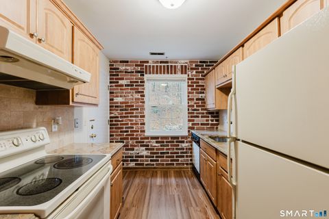 Tiny photo for 40 Village Walk #40, Wilton, CT 06897 (MLS # 24166620)