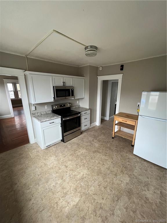 Rental Property at Plant Street 2, New Haven, Connecticut - Bedrooms: 2 
Bathrooms: 1 
Rooms: 6  - $1,875 MO.