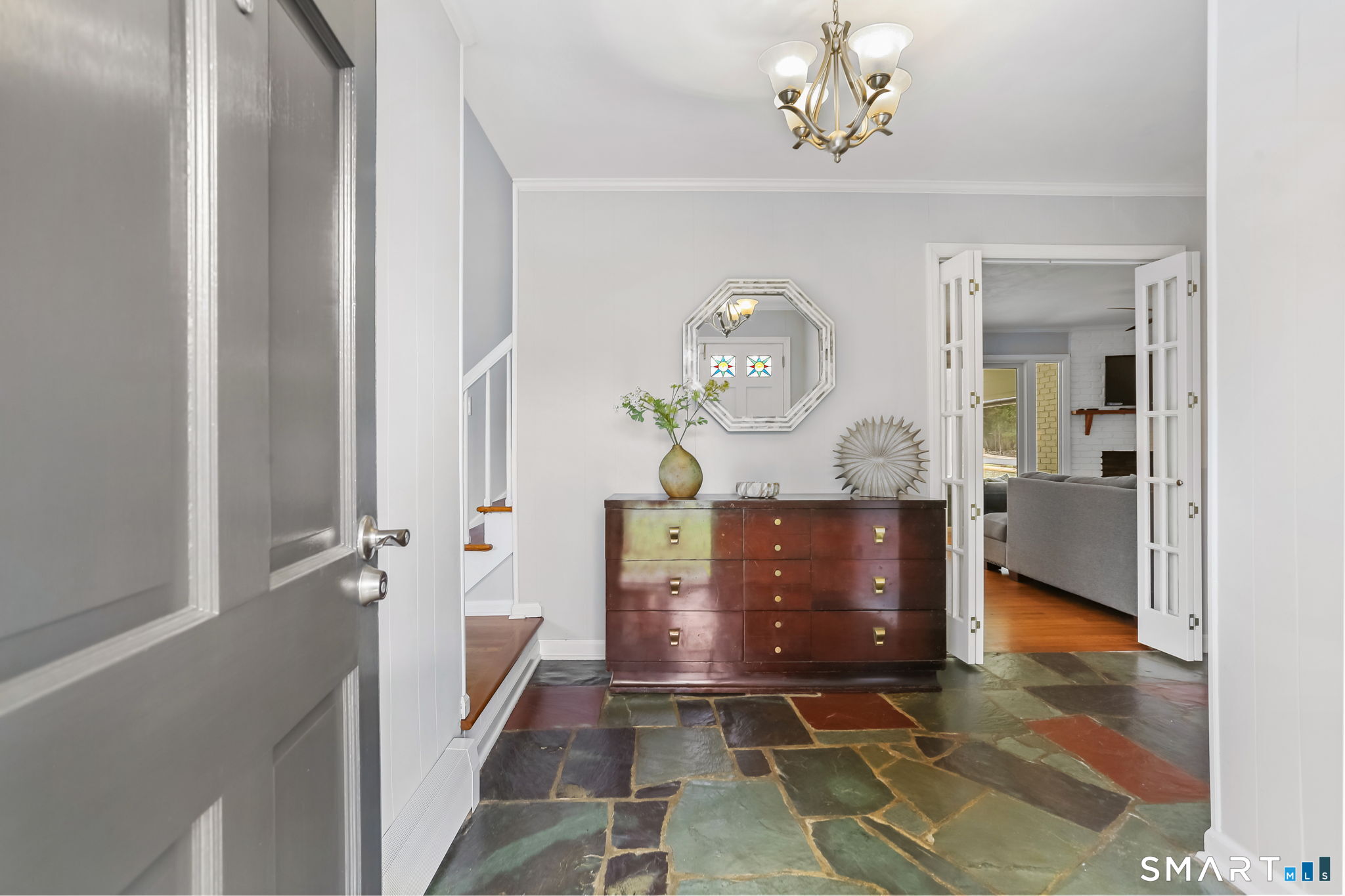 7 Gray Squirrel Drive