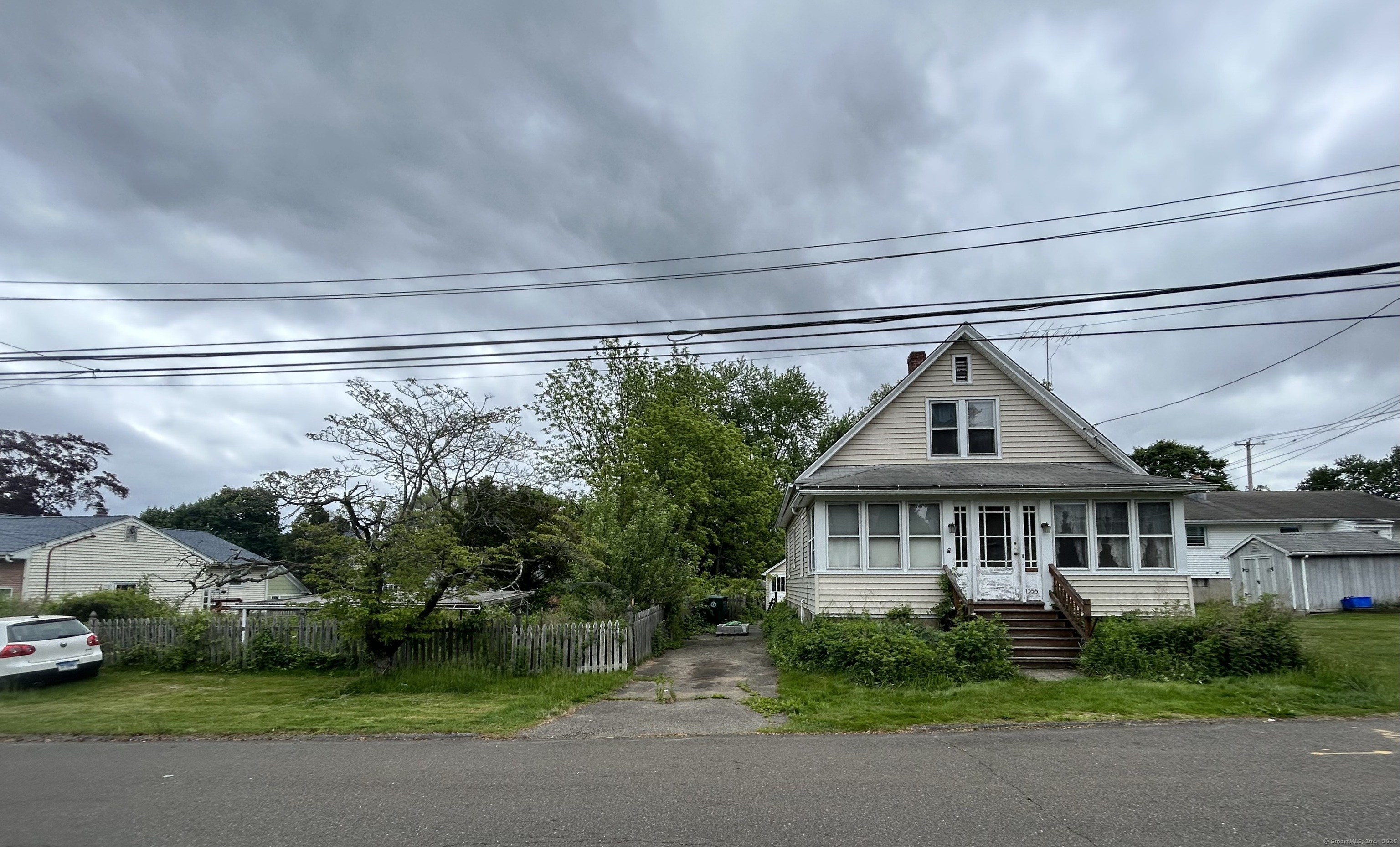 Property for Sale at Hillside Avenue, Stratford, Connecticut - Bedrooms: 3 
Bathrooms: 1 
Rooms: 6  - $250,000