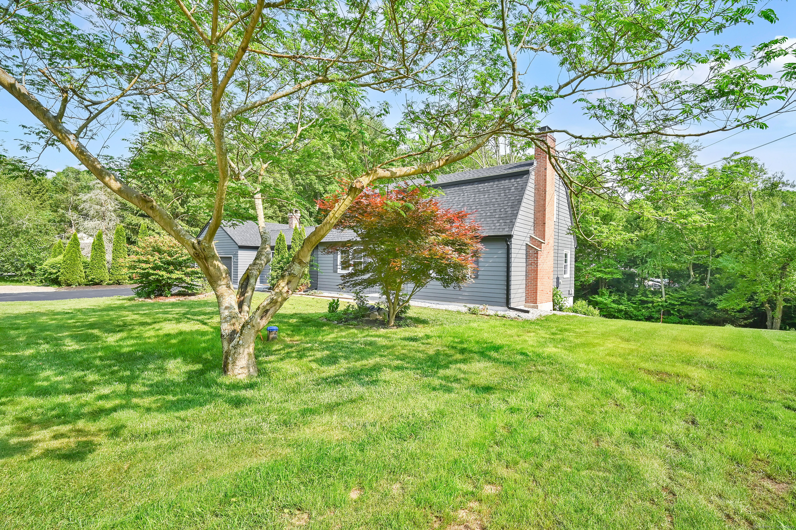 9 Earl Drive