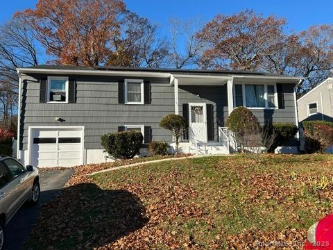 Photo of 144 Hilltop Lane, West Haven, CT 06516 (MLS # 24142503)