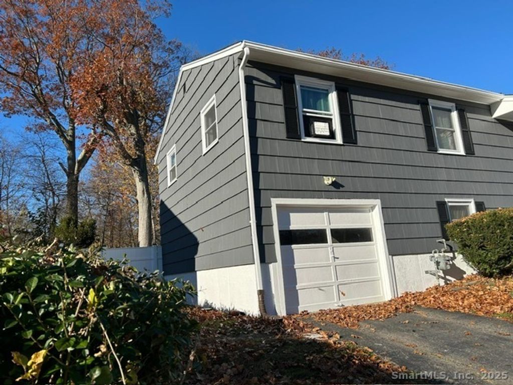 Photo of 144 Hilltop Lane, West Haven, CT 06516 (MLS # 24142503)