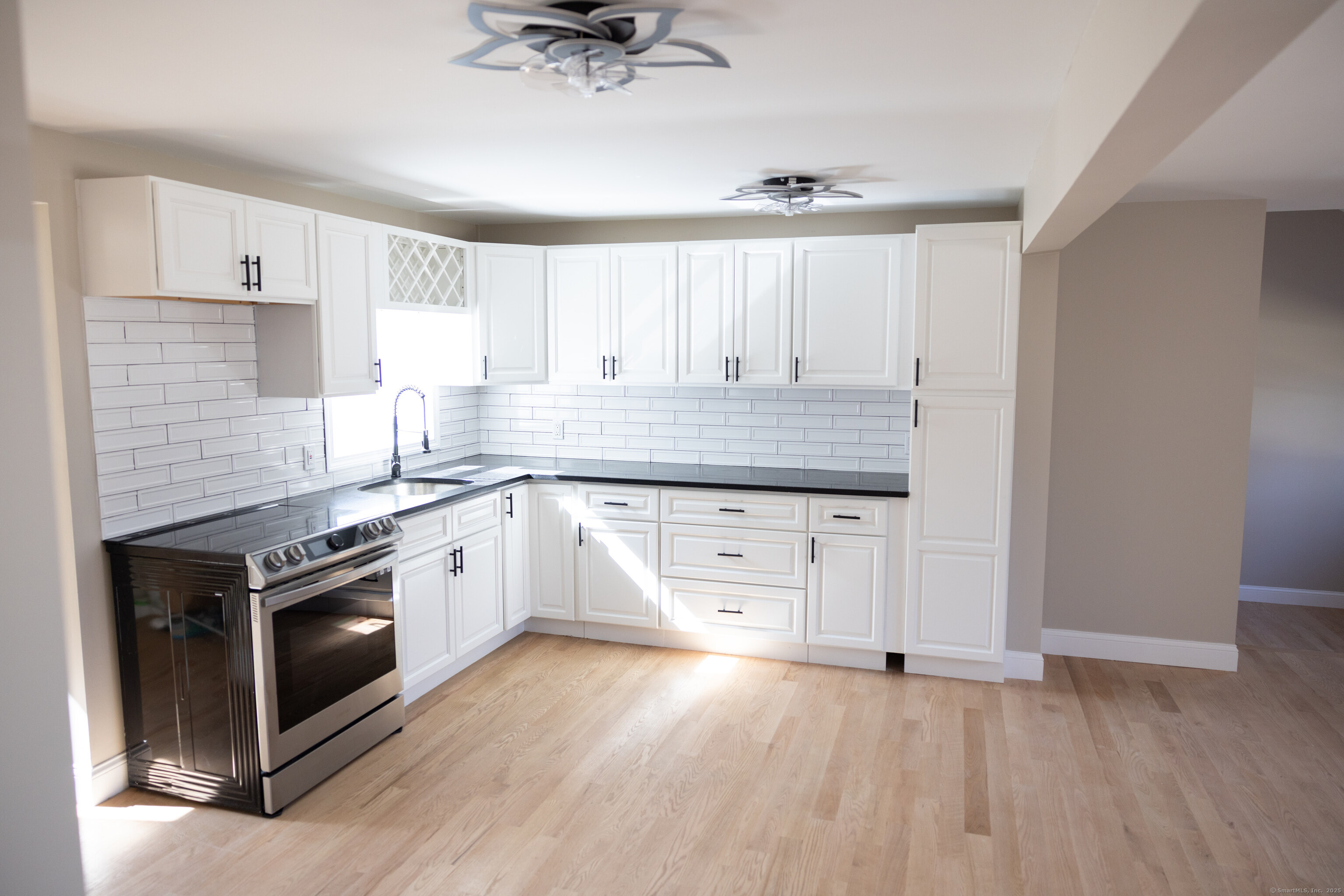 403 Gold Star Highway, Groton, Connecticut image 4