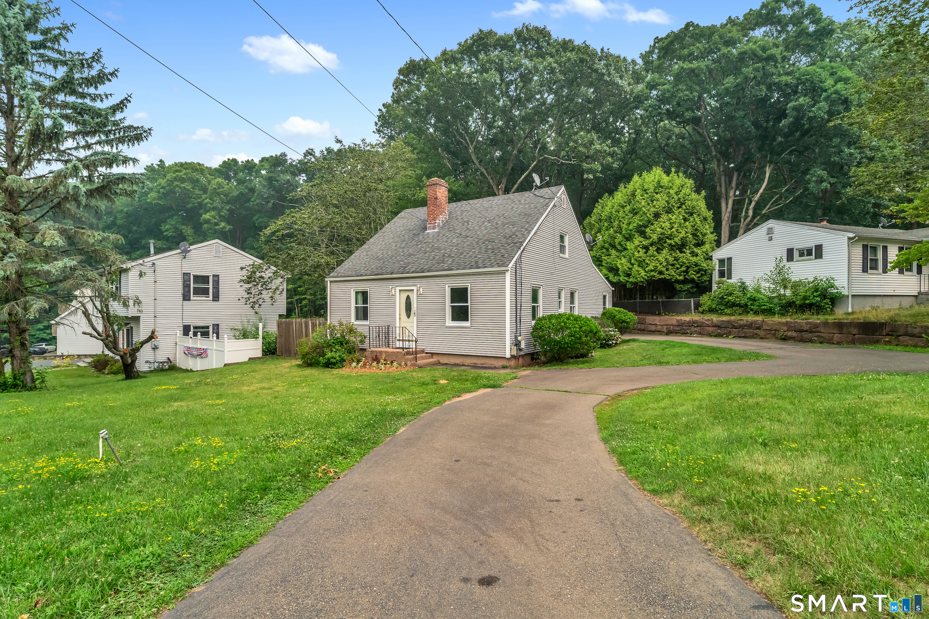 599 Laurel Street