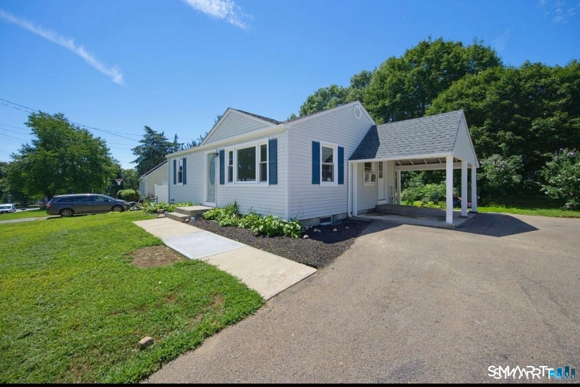 8 Cedar Drive