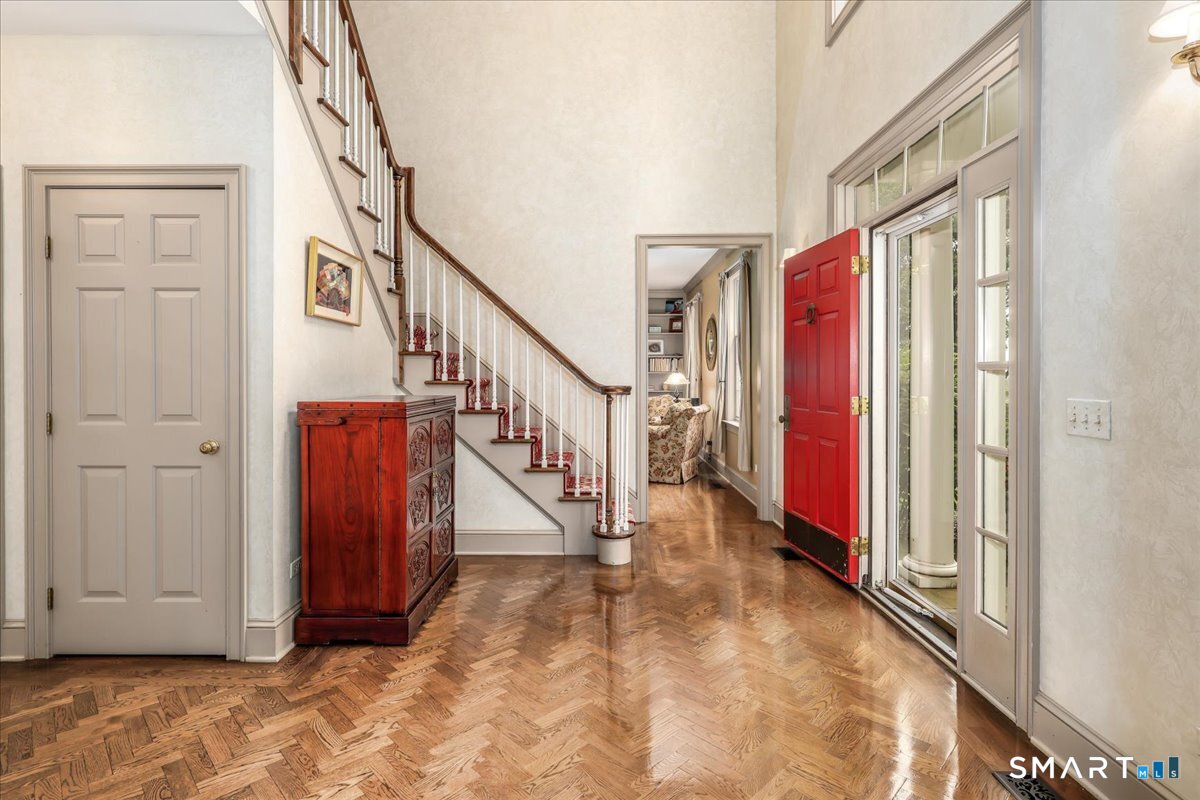 2 Raven Crest Drive