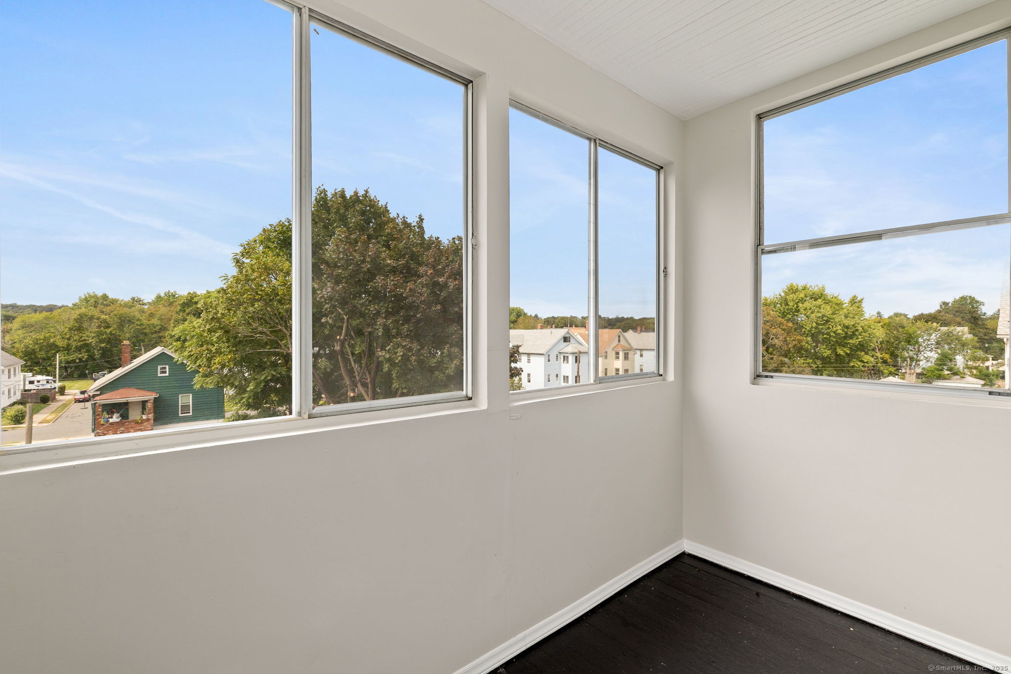 New Britain, Connecticut 06052, United States, 3 Bedrooms Bedrooms, ,1 BathroomBathrooms,Residential,Active,215657