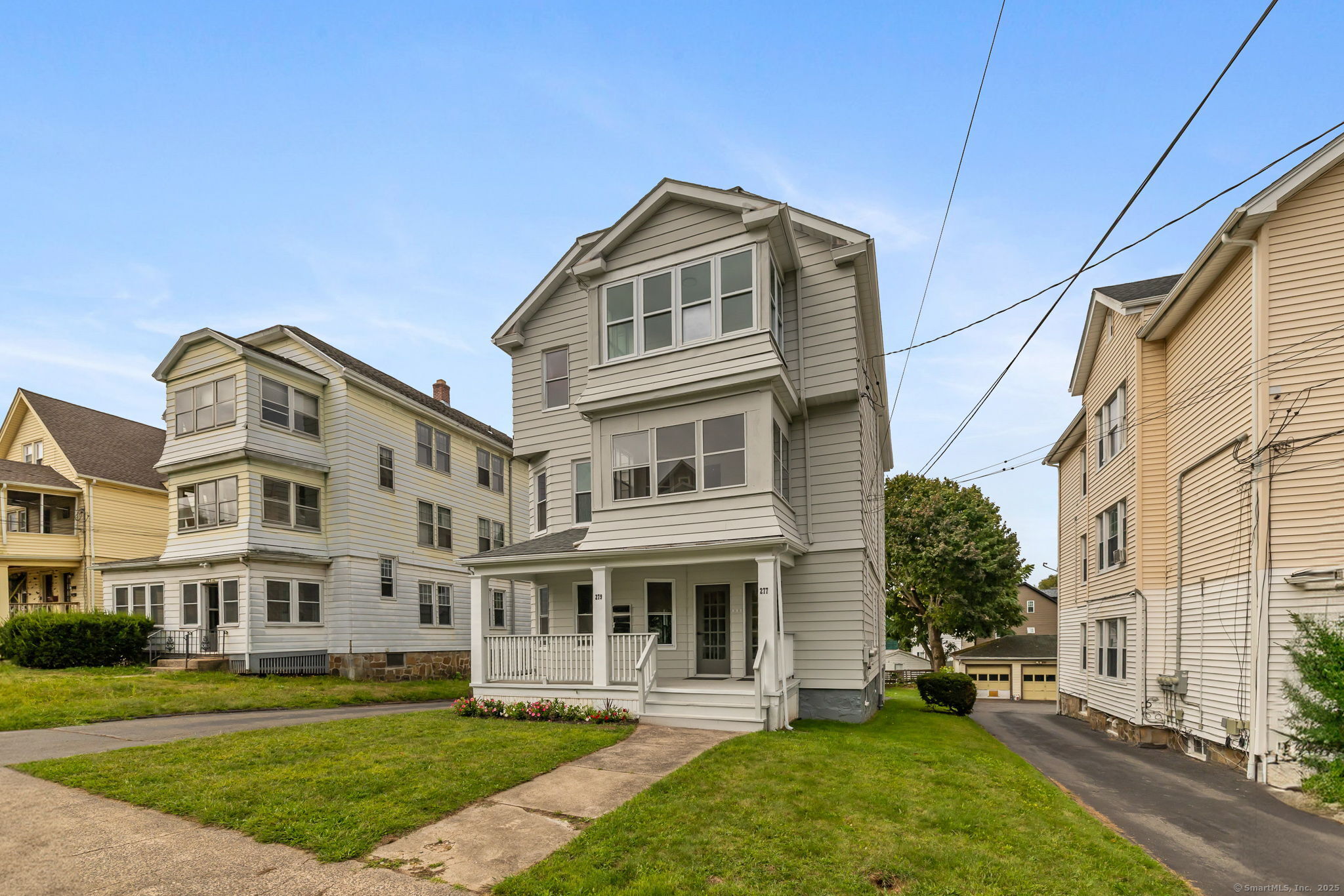 New Britain, Connecticut 06052, United States, 3 Bedrooms Bedrooms, ,1 BathroomBathrooms,Residential,Active,215657