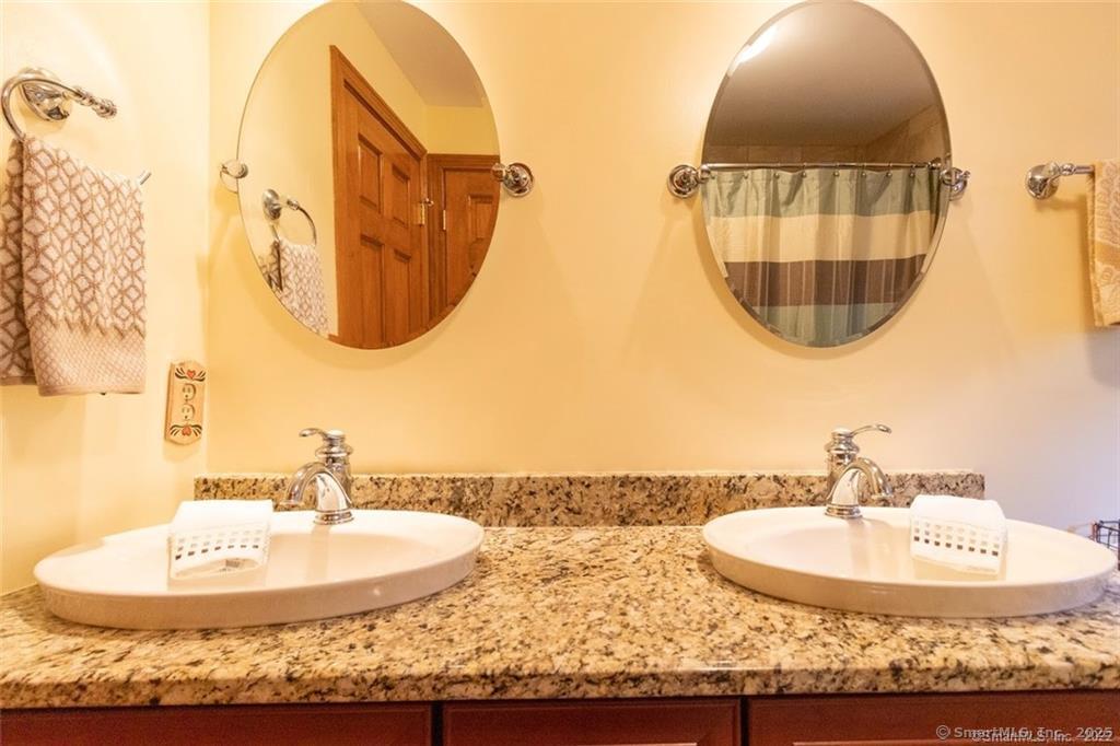 54 Spruceland Road, Enfield, Connecticut image 25