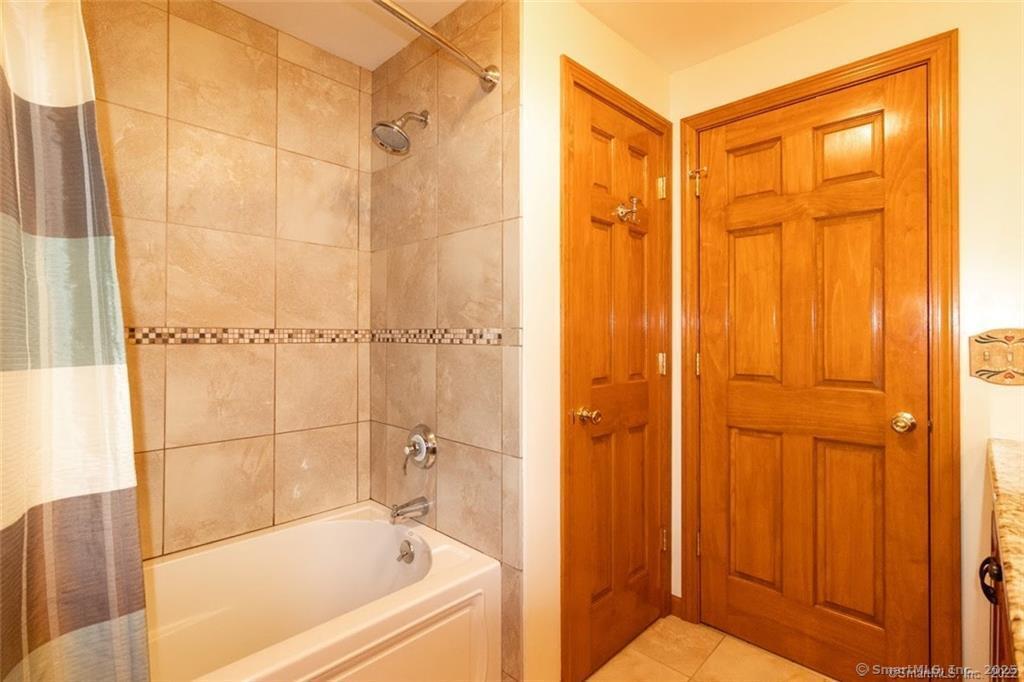 54 Spruceland Road, Enfield, Connecticut image 24