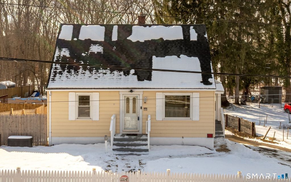 Photo of 216 Madison Street, Waterbury, CT 06706 (MLS # 24150613)