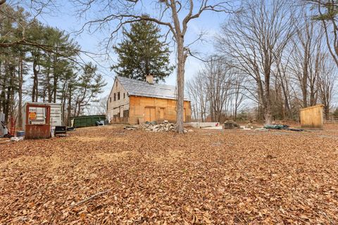 A home in Killingworth