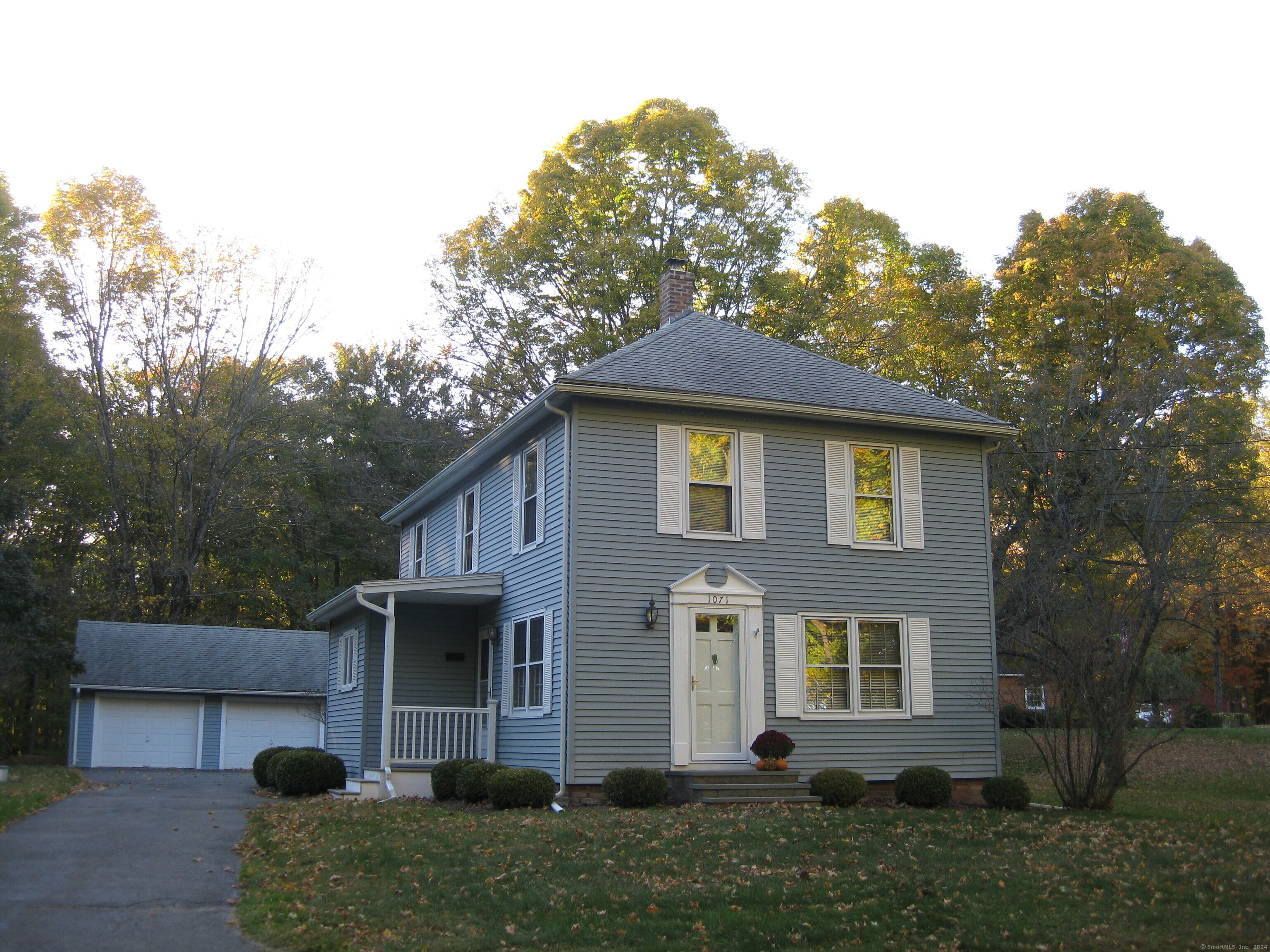 Property for Sale at 1071 River Boulevard, Suffield, Connecticut - Bedrooms: 3 
Bathrooms: 2 
Rooms: 6  - $475,000