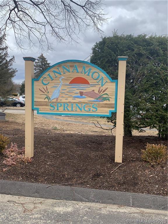 Cinnamon Springs 2, South Windsor, Connecticut - 2 Bedrooms  
1 Bathrooms  
5 Rooms - 