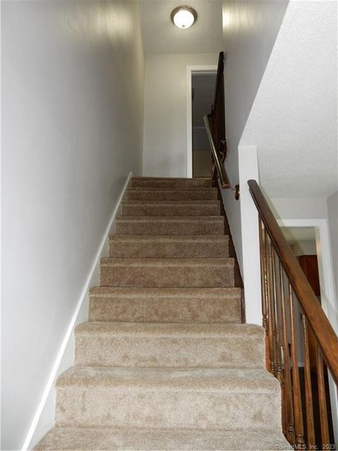 Tiny photo for 617 Center Street #D, Manchester, CT 06040 (MLS # 24147029)