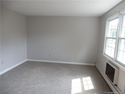 Tiny photo for 617 Center Street #D, Manchester, CT 06040 (MLS # 24147029)