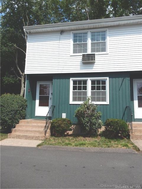 Tiny photo for 617 Center Street #D, Manchester, CT 06040 (MLS # 24147029)