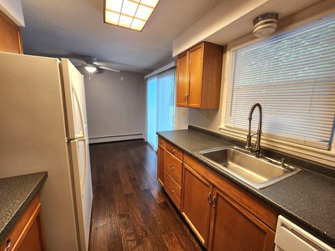 Tiny photo for 617 Center Street #D, Manchester, CT 06040 (MLS # 24147029)