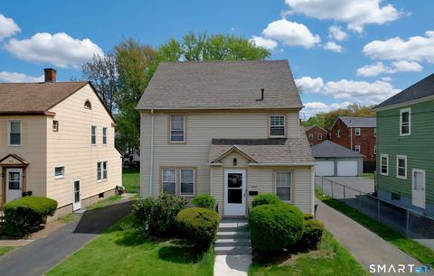 Photo of 322 Hillside Avenue, Hartford, CT 06106 (MLS # 24171075)