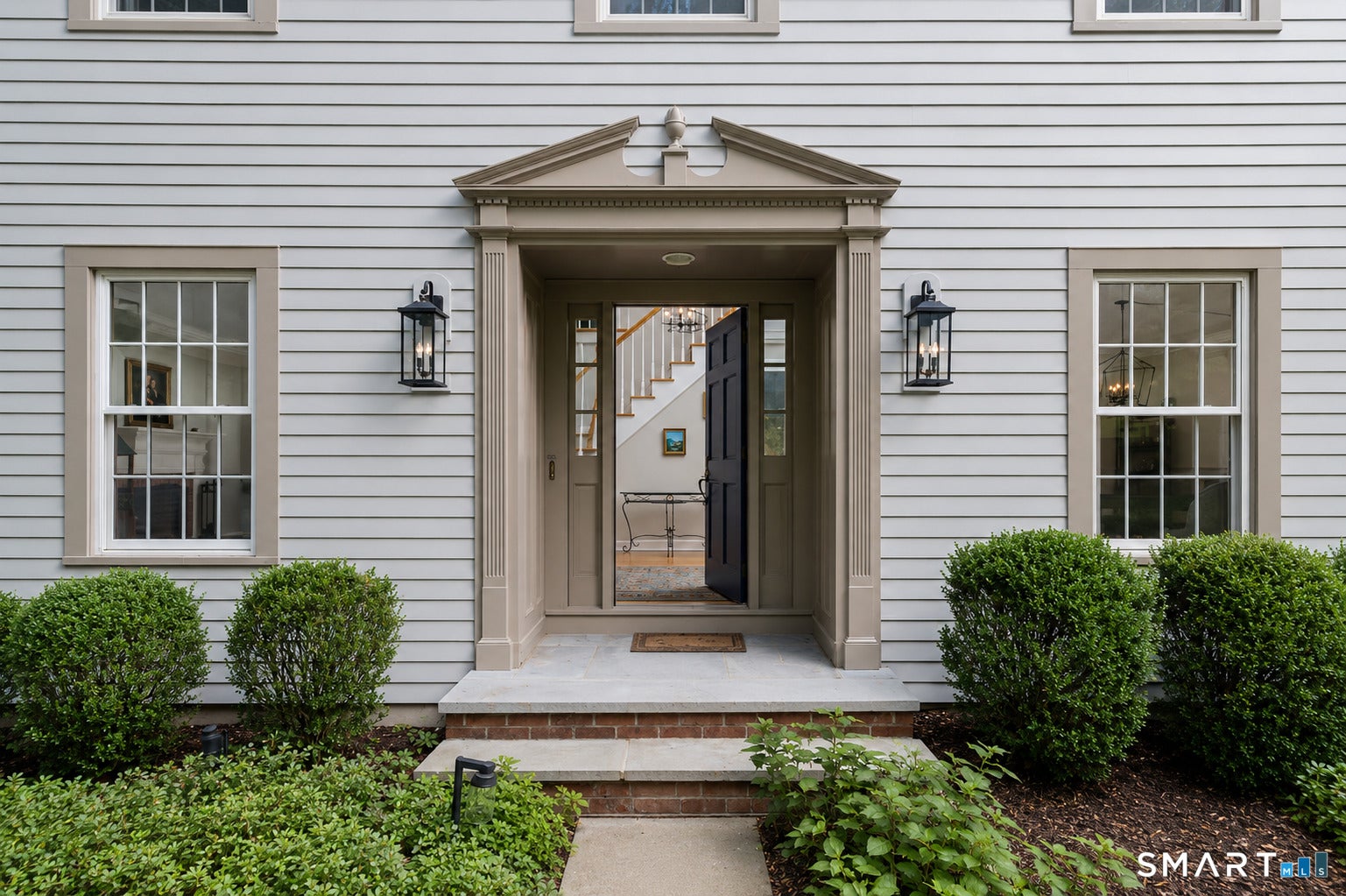6 Valley Court