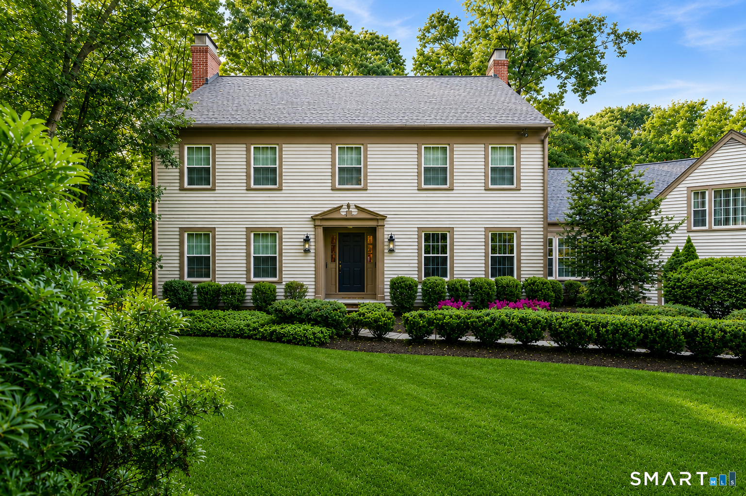 6 Valley Court