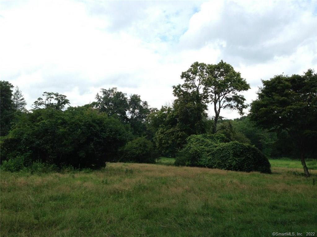 Photo 12 of 14 of 158L Carter Street land