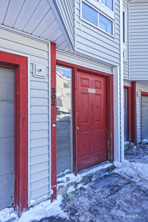 Tiny photo for 1423 Quinnipiac Avenue #302, New Haven, CT 06513 (MLS # 24152424)