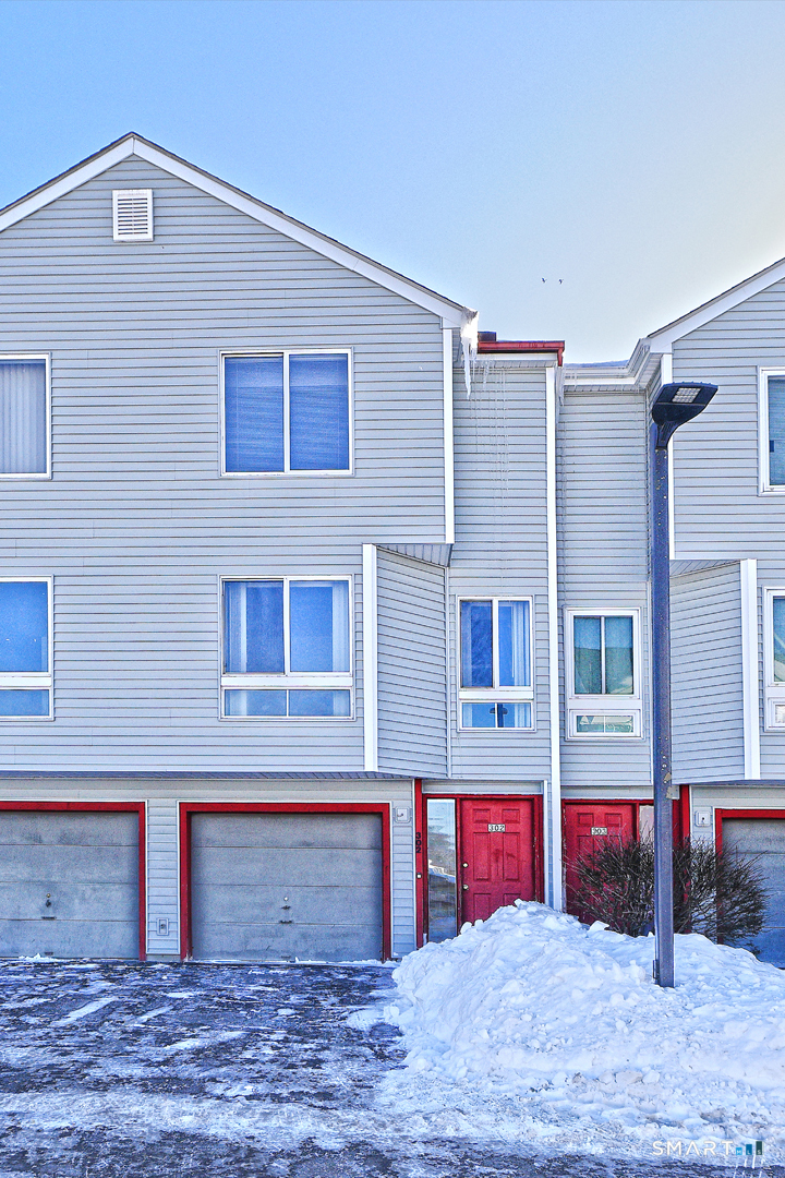 1423 Quinnipiac Avenue 302