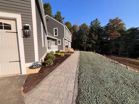 A home in New Hartford