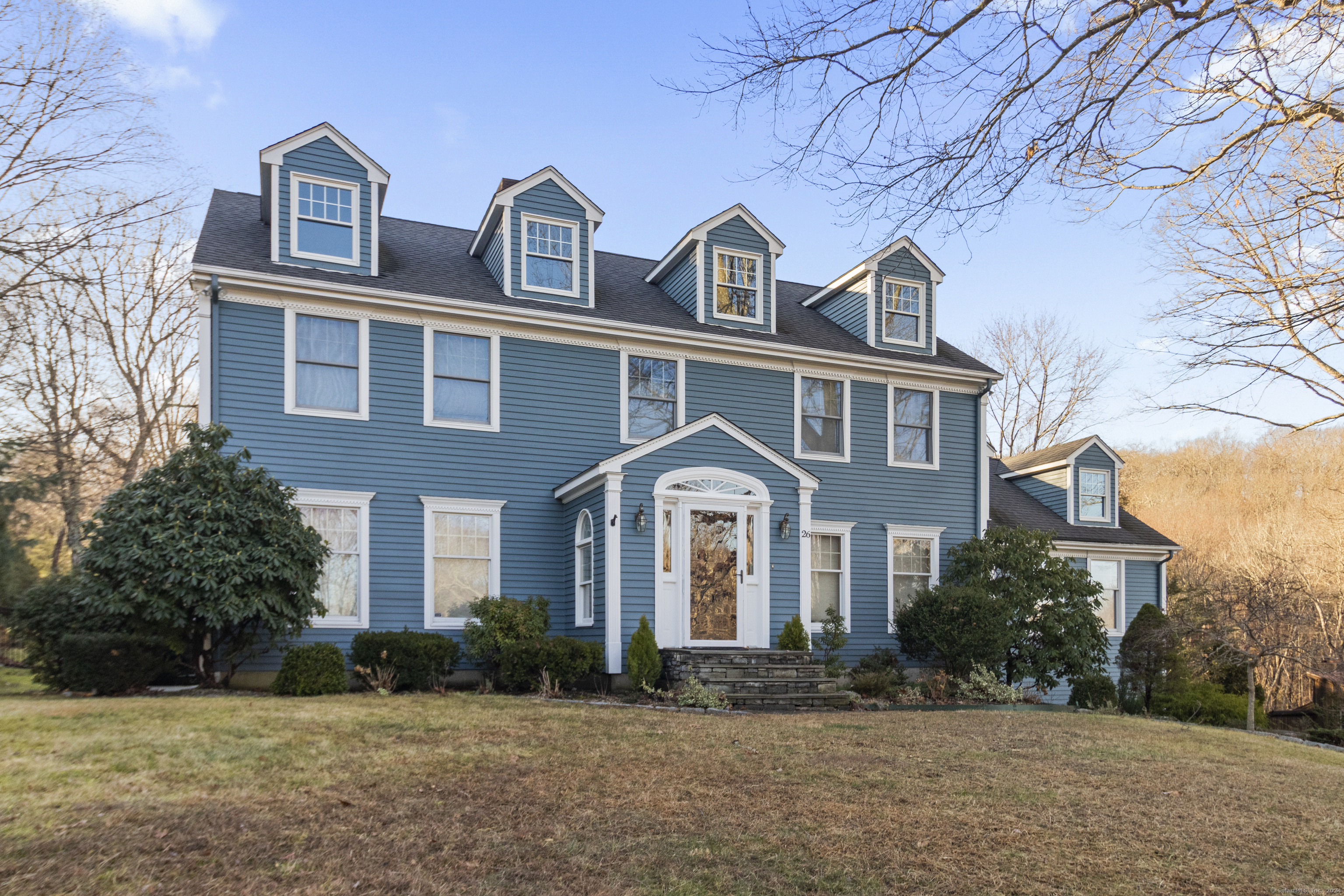 26 Village Drive, East Lyme, Connecticut - 4 Bedrooms  
3.5 Bathrooms  
9 Rooms - 