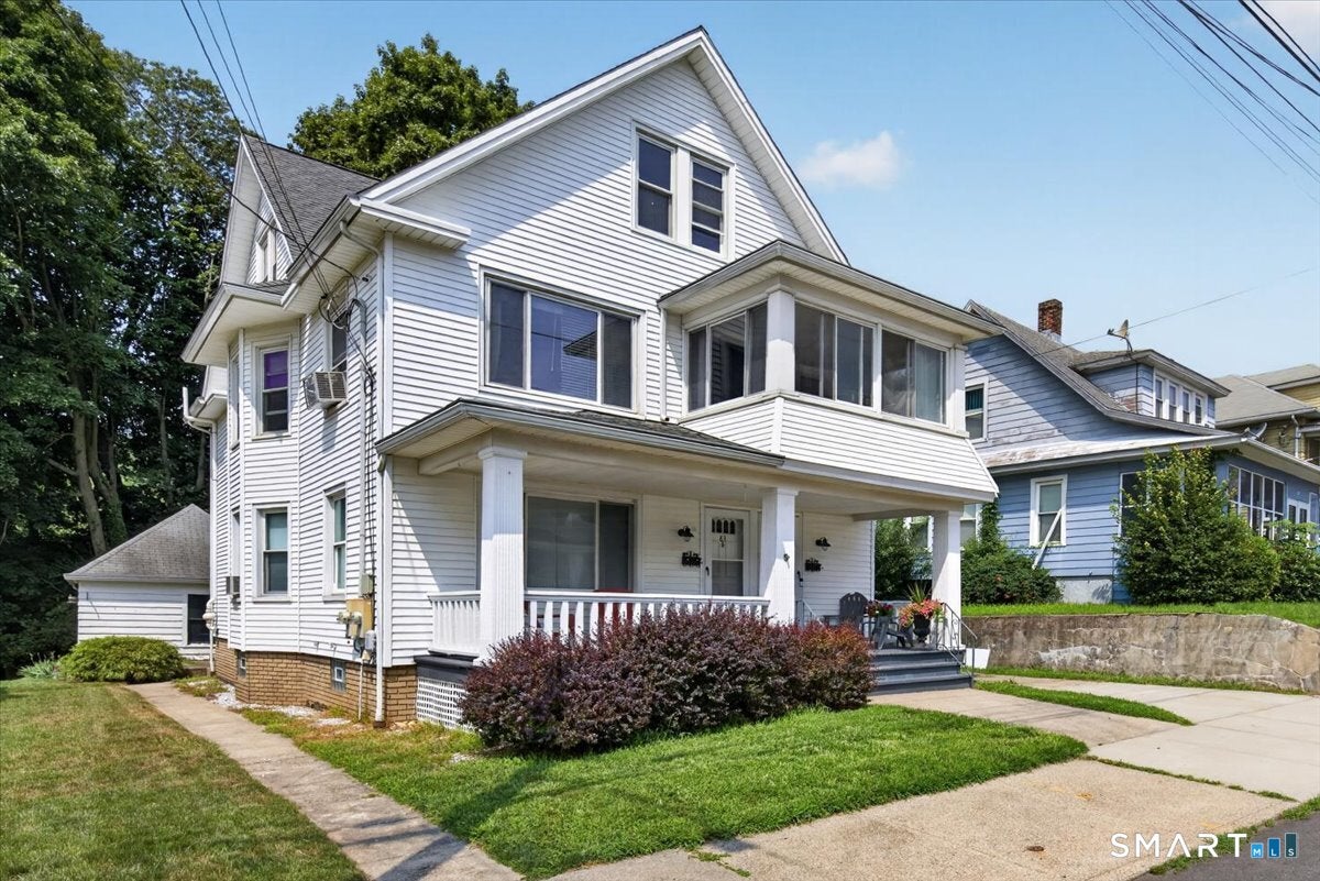 83 Westfield Avenue