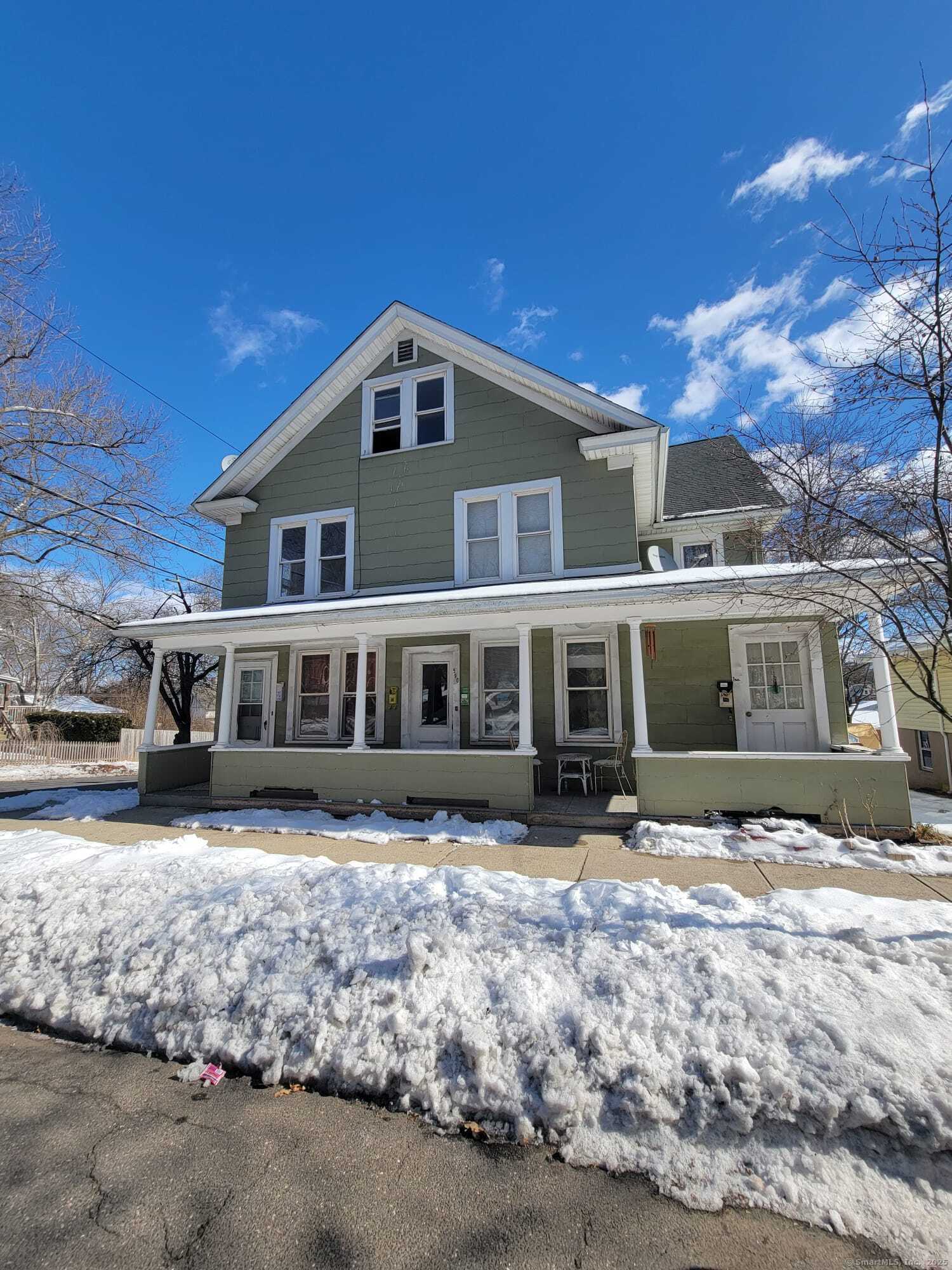 High Street 2N, Middletown, Connecticut - 3 Bedrooms  
1 Bathrooms  
4 Rooms - 