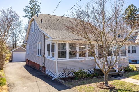 28 Tuttle Place East Haven CT 06512