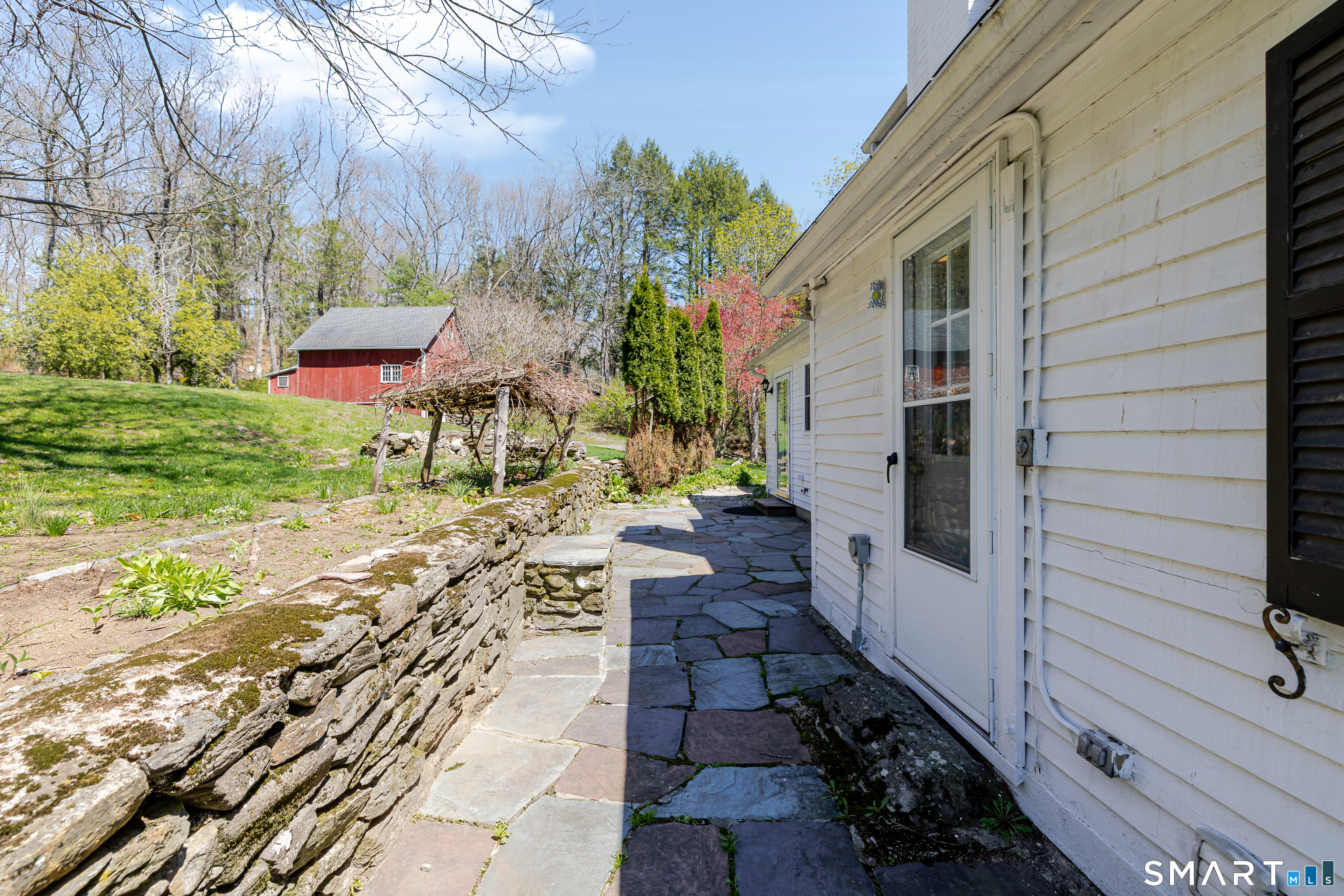 32 Pond Brook Road