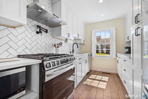 Tiny photo for 98 Valley Road #12, Greenwich, CT 06807 (MLS # 24165767)