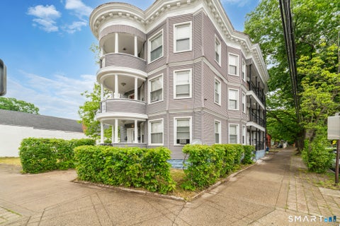Photo of 705 Dixwell Avenue #1R, New Haven, CT 06511 (MLS # 24176566)