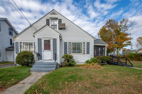 Photo of 252 Church Street, Putnam, CT 06260 (MLS # 24133646)