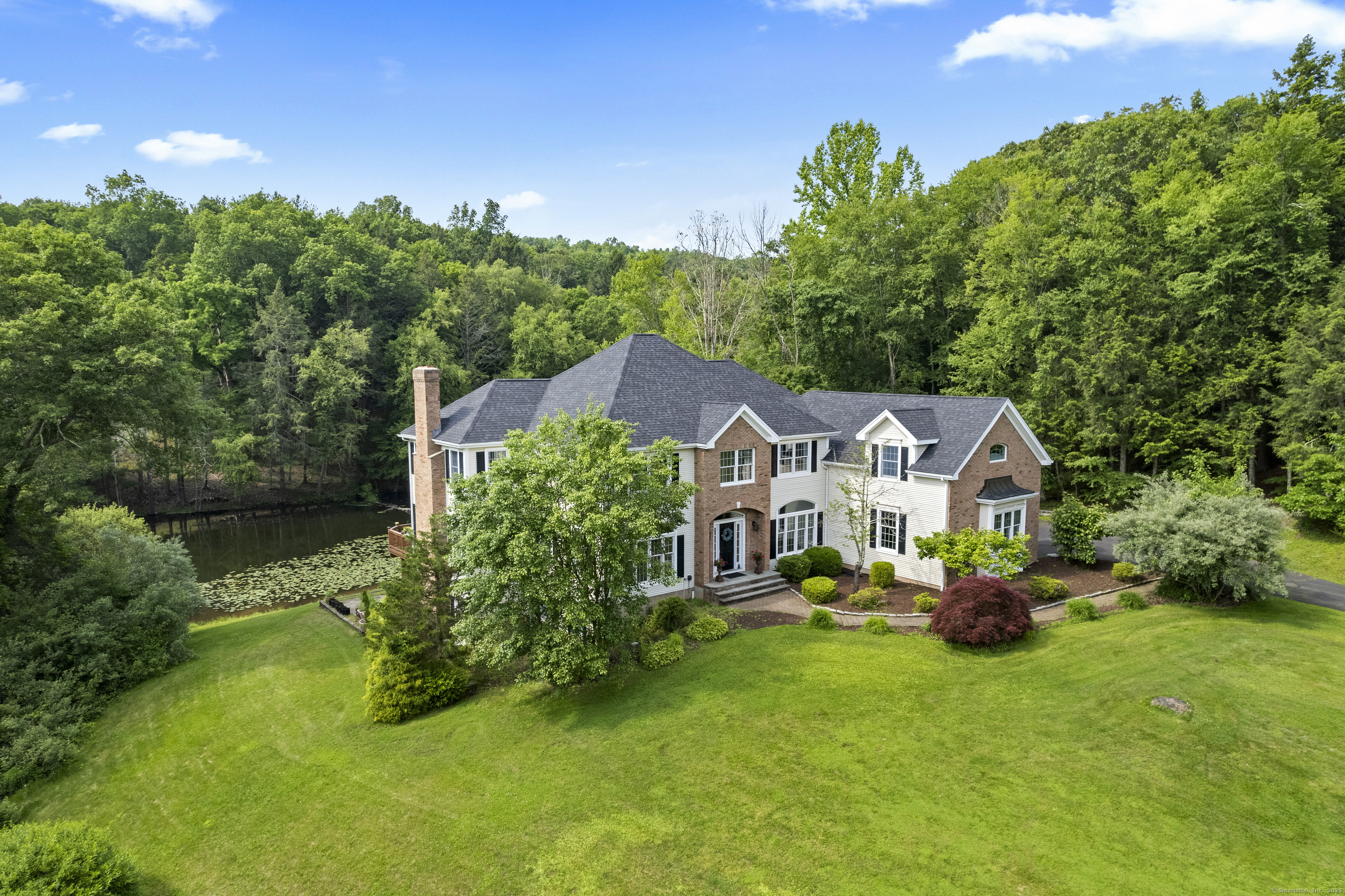 35 Pleasant Drive