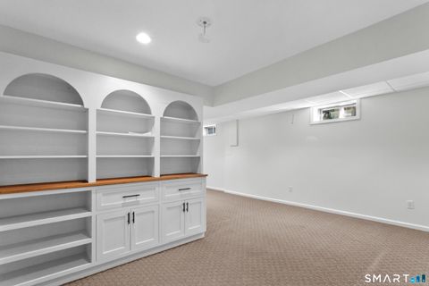 Tiny photo for 30 Osborne Place, Fairfield, CT 06890 (MLS # 24151438)